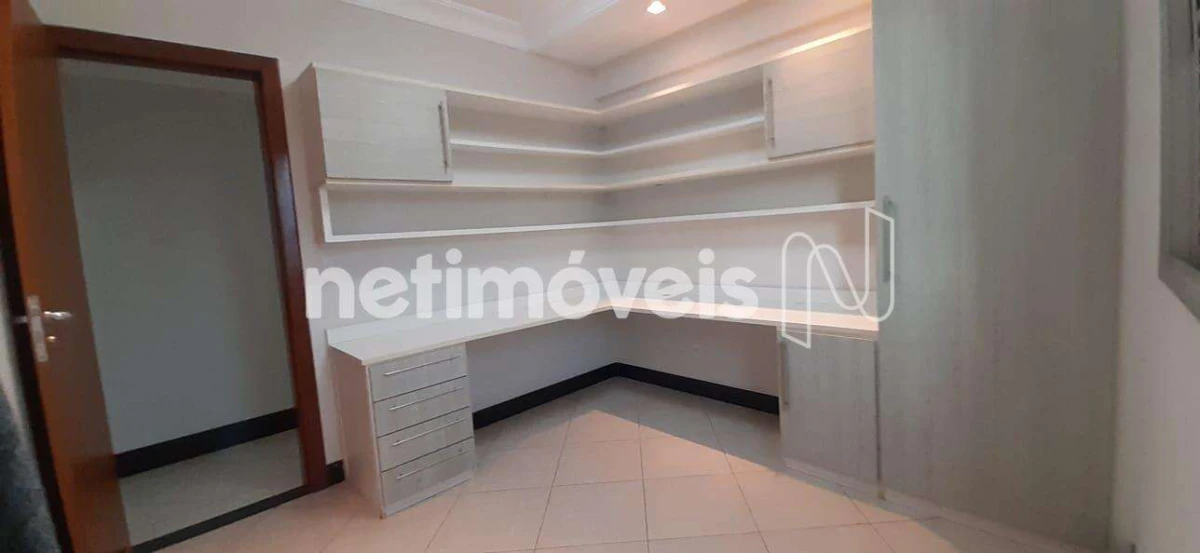 Apartamento para Venda com 4 quartos no bairro Cândida Câmara