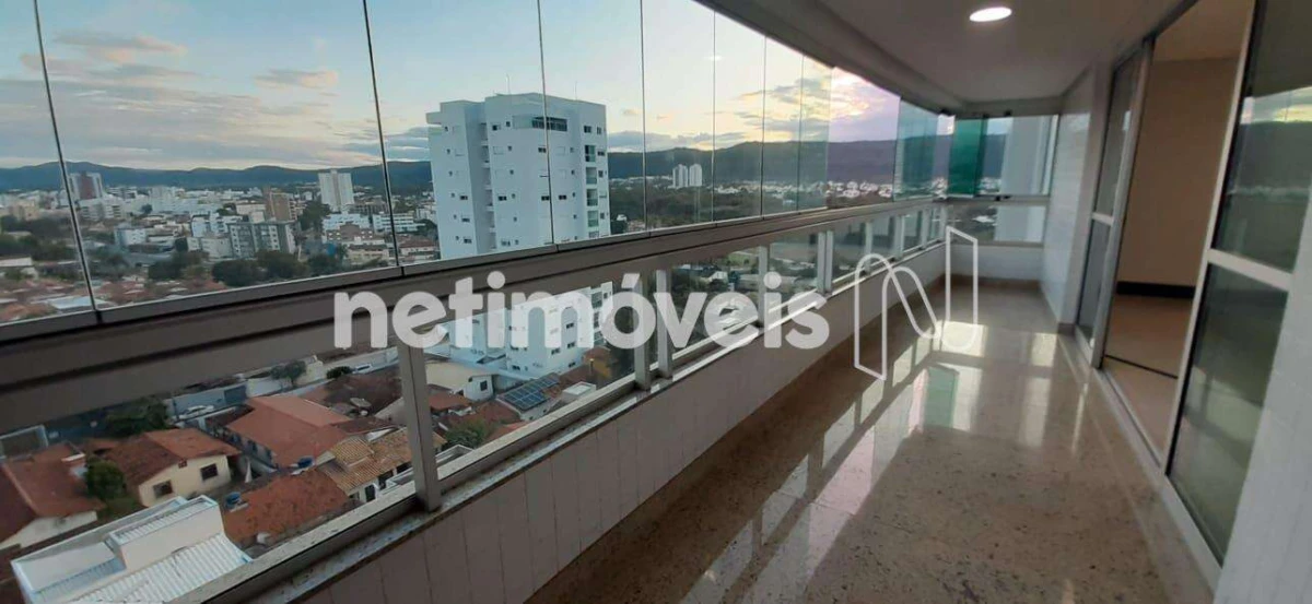 Apartamento para Venda com 4 quartos no bairro Cândida Câmara