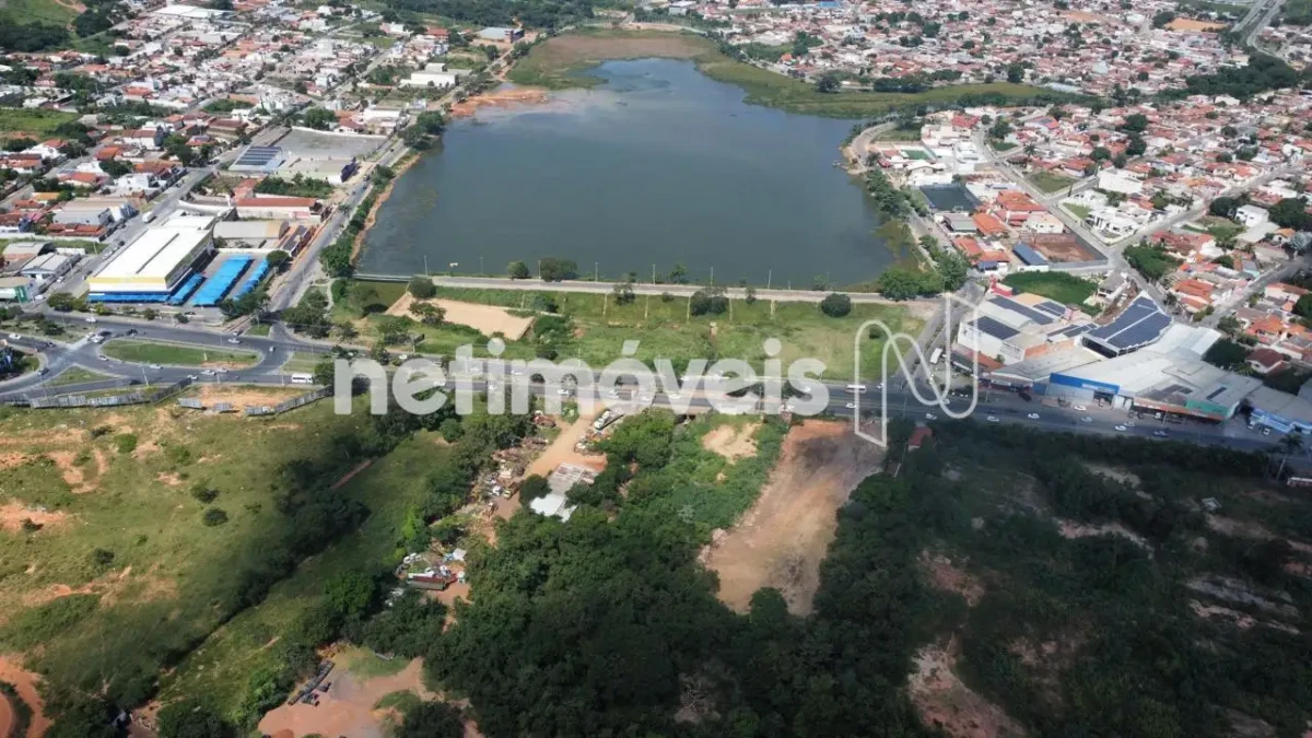 Lote para Venda com área de 7390 m² no bairro Alcides Rabelo