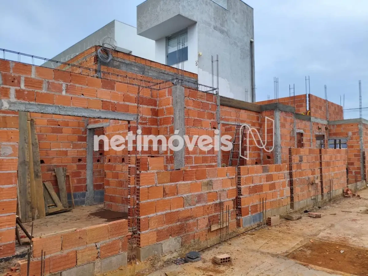 Casa para Venda com 3 quartos no bairro Residencial Monte Belo