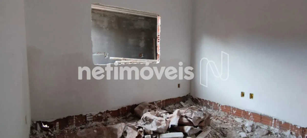Casa para Venda com 4 quartos no bairro Barcelona Park