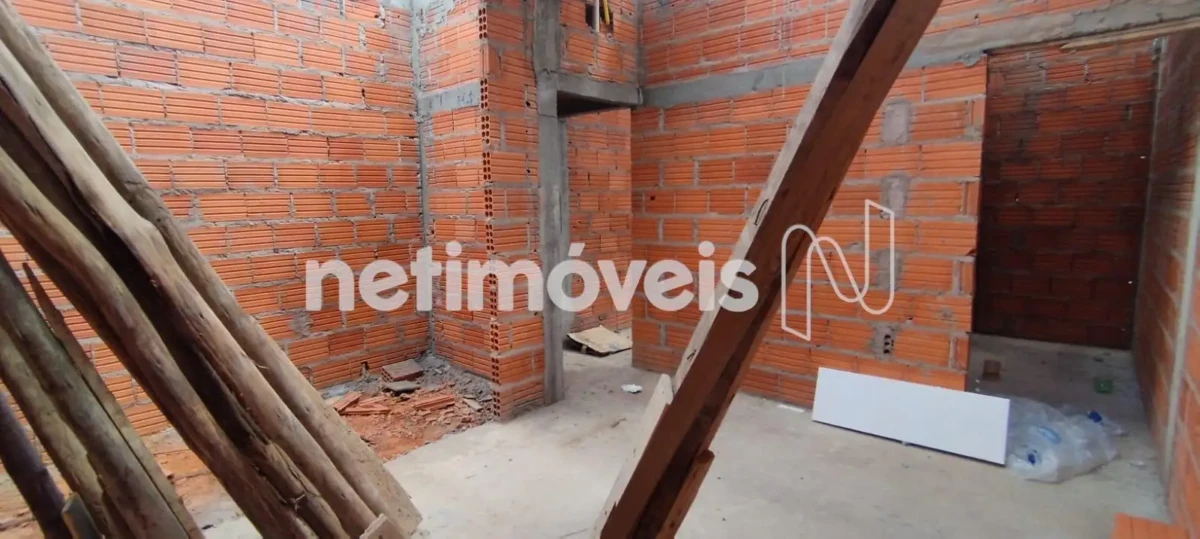 Casa para Venda com 3 quartos no bairro Todos Os Santos