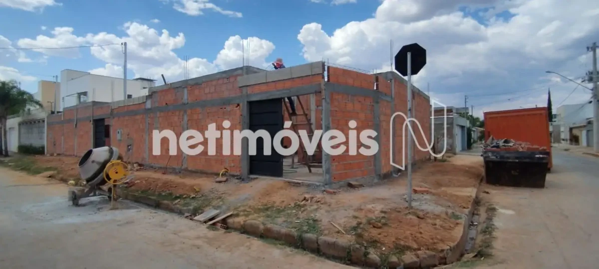 Casa para Venda com 3 quartos no bairro Todos Os Santos
