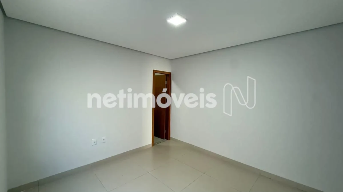 Casa para Venda com 2 quartos no bairro Guarujá