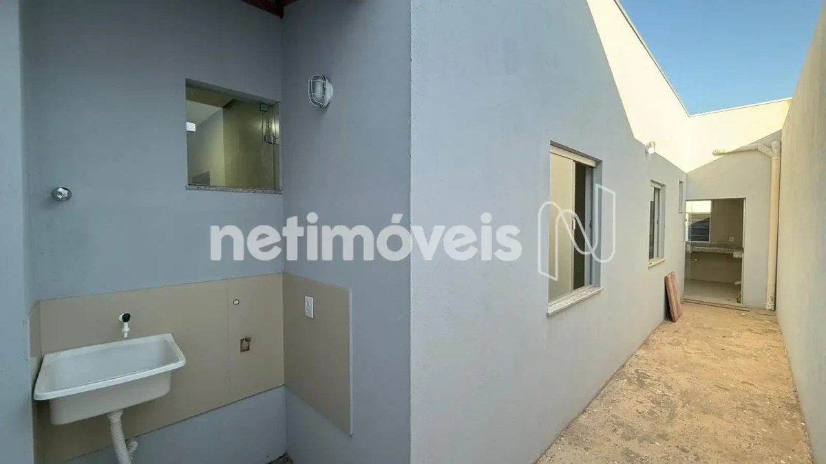 Casa para Venda com 2 quartos no bairro Guarujá