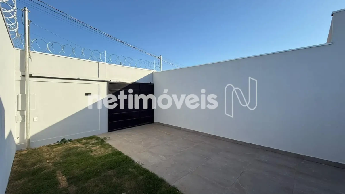 Casa para Venda com 2 quartos no bairro Guarujá