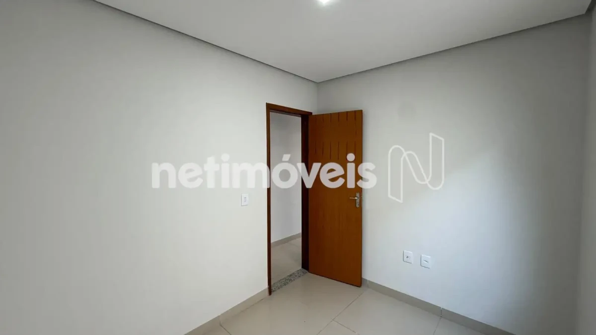 Casa para Venda com 2 quartos no bairro Guarujá