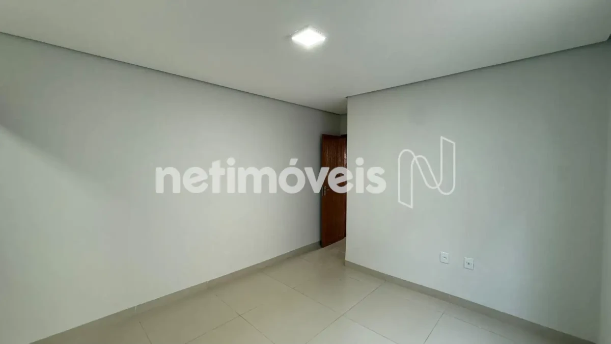 Casa para Venda com 2 quartos no bairro Guarujá