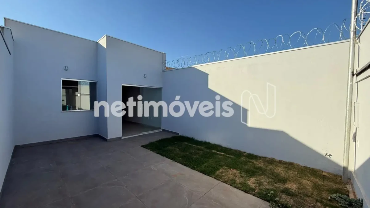 Casa para Venda com 2 quartos no bairro Guarujá