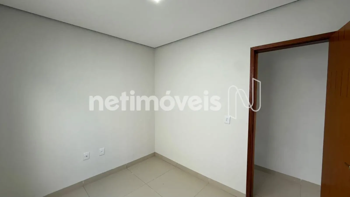 Casa para Venda com 2 quartos no bairro Guarujá
