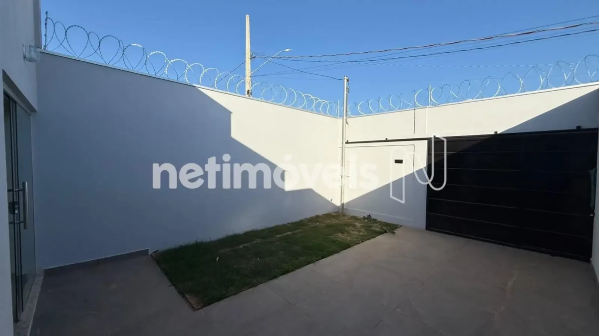 Casa para Venda com 2 quartos no bairro Guarujá