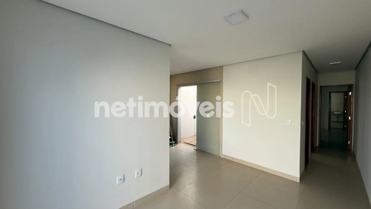 Casa para Venda com 2 quartos no bairro Guarujá