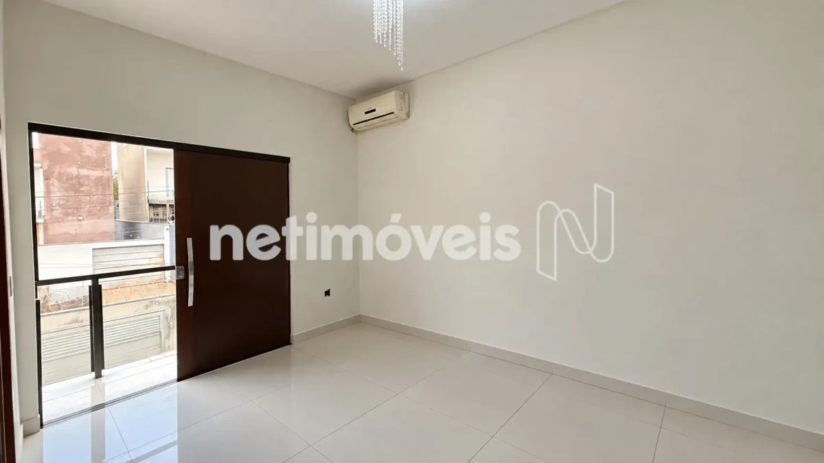 Casa para Venda com 3 quartos no bairro Vila Nova