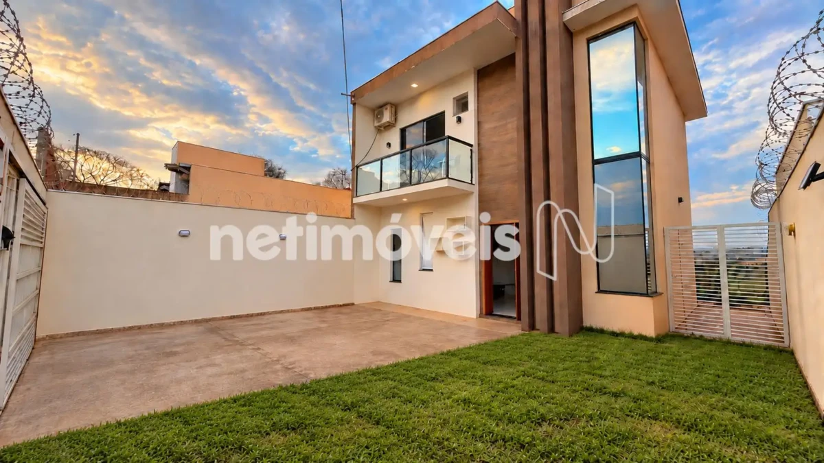 Casa para Venda com 3 quartos no bairro Vila Nova