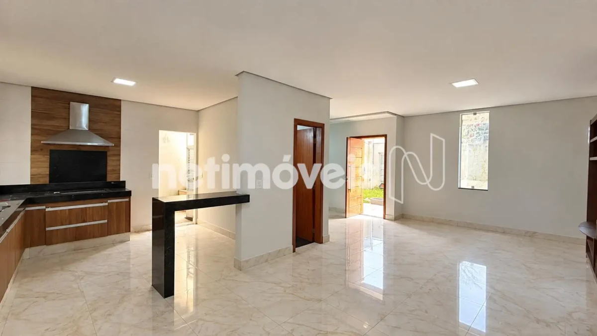 Casa para Venda com 3 quartos no bairro Vila Nova