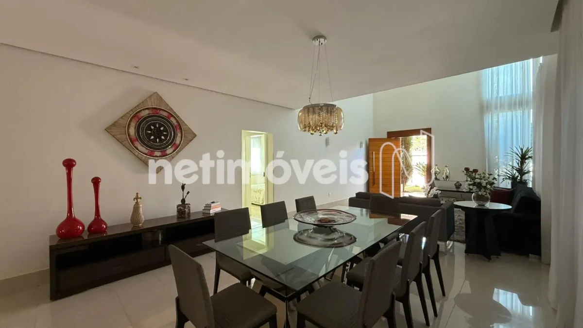 Casa para Venda com 4 quartos no bairro Morada do Parque