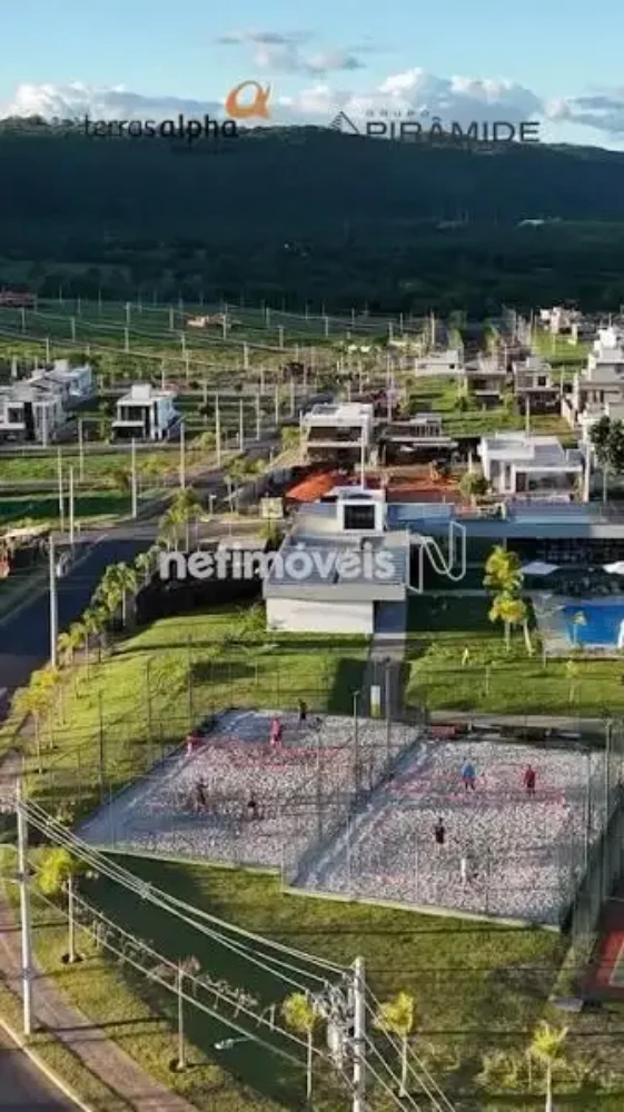 Lote para Venda com área de 305.1 m² no bairro Residencial Terras Alphaville