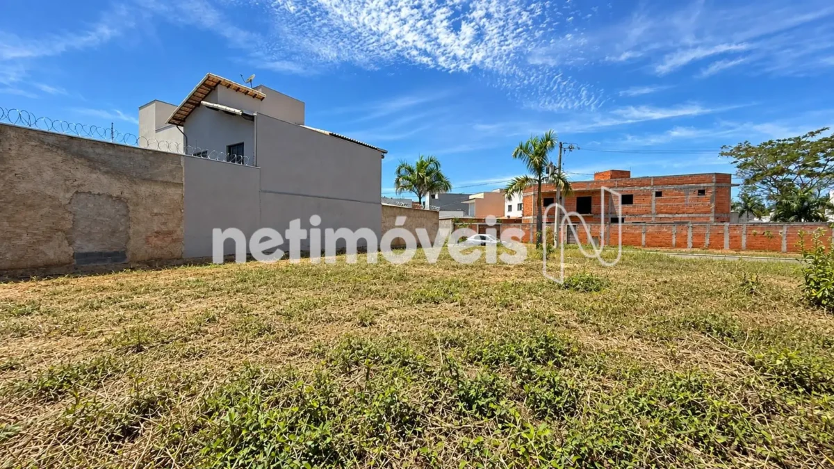 Lote para Venda com área de 215 m² no bairro Loteamento Reserva Real