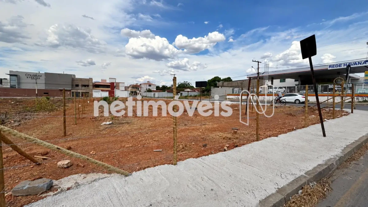 Lote para Venda com área de 836.85 m² no bairro Conjunto Residencial Jk