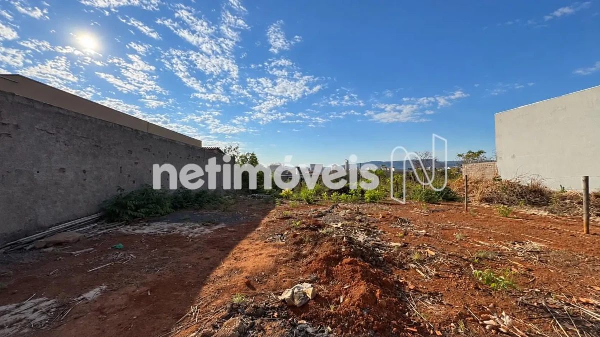 Lote para Venda com área de 364 m² no bairro Ibituruna