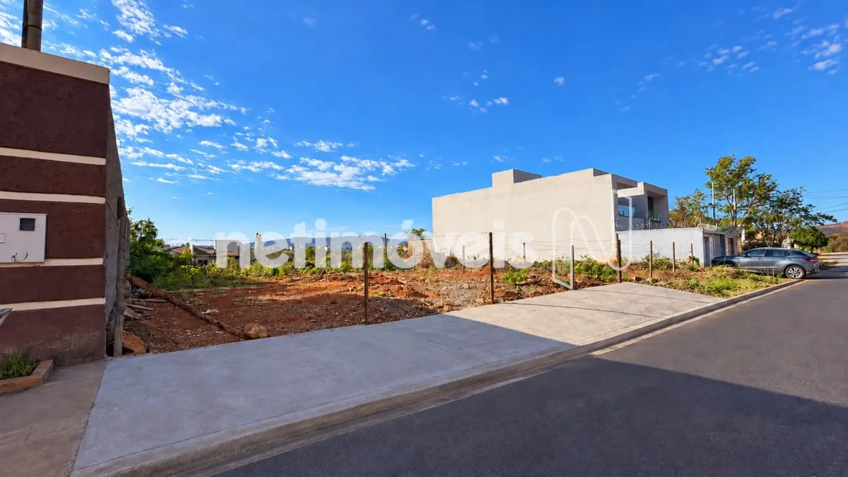 Lote para Venda com área de 364 m² no bairro Ibituruna