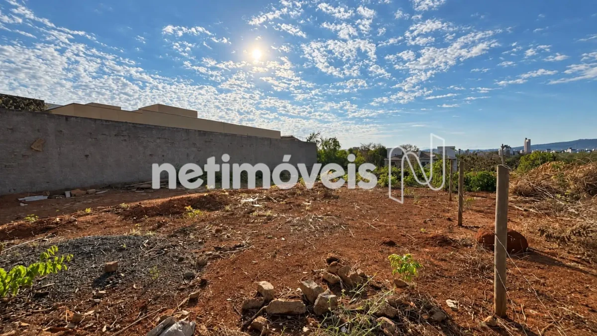 Lote para Venda com área de 364 m² no bairro Ibituruna