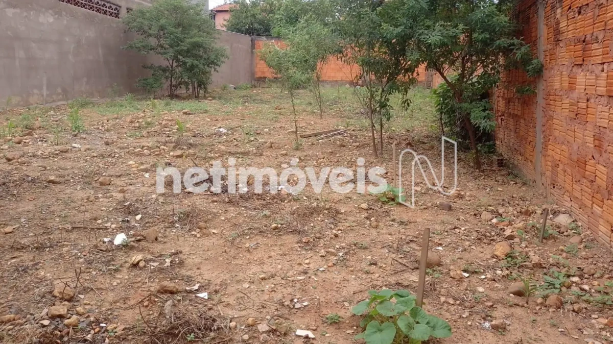 Lote para Venda com área de 250 m² no bairro Vila Sion