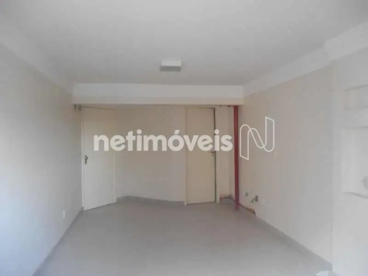 Ponto Comercial para Venda de área principal de 109.43 m² no bairro Centro