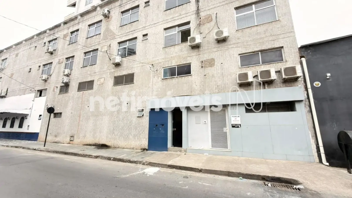 Ponto Comercial para Venda de área principal de 109.43 m² no bairro Centro