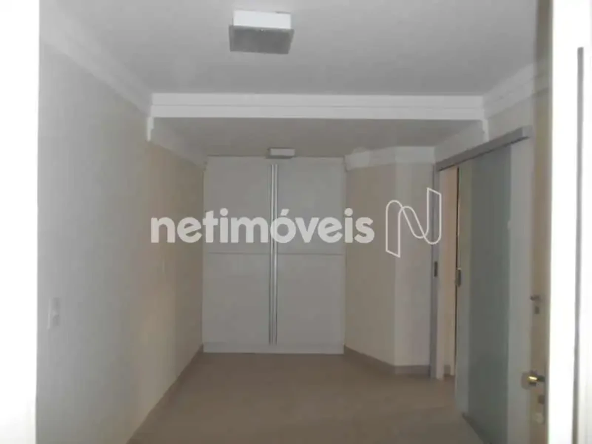 Ponto Comercial para Venda de área principal de 109.43 m² no bairro Centro