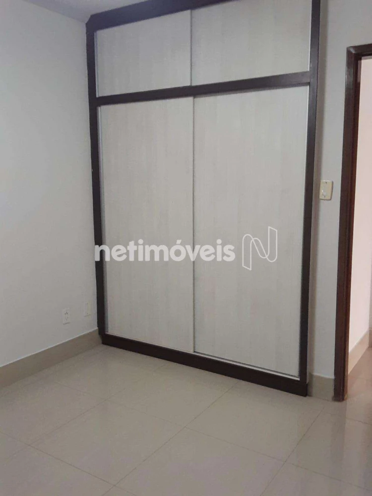 Apartamento para Venda com 3 quartos no bairro Cândida Câmara