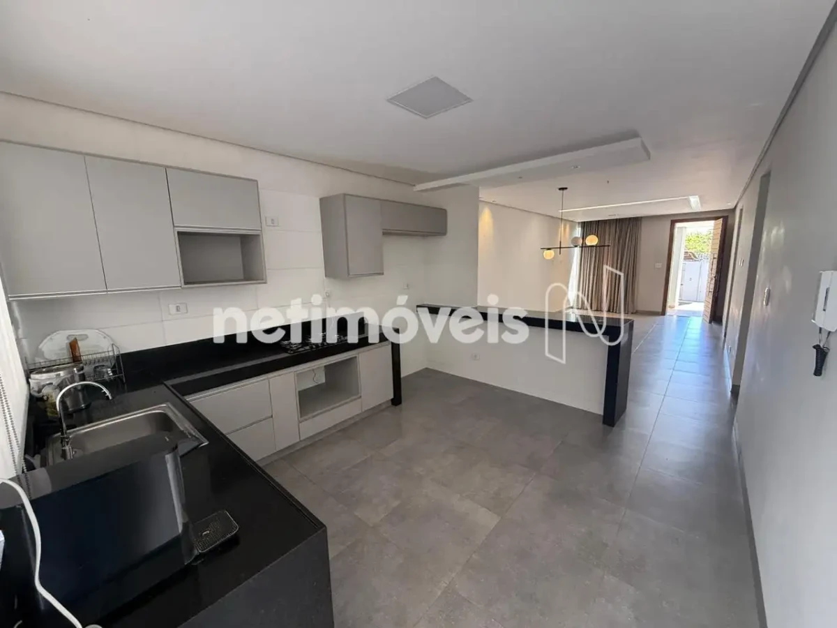 Casa para Venda com 3 quartos no bairro Vila Santa Cruz
