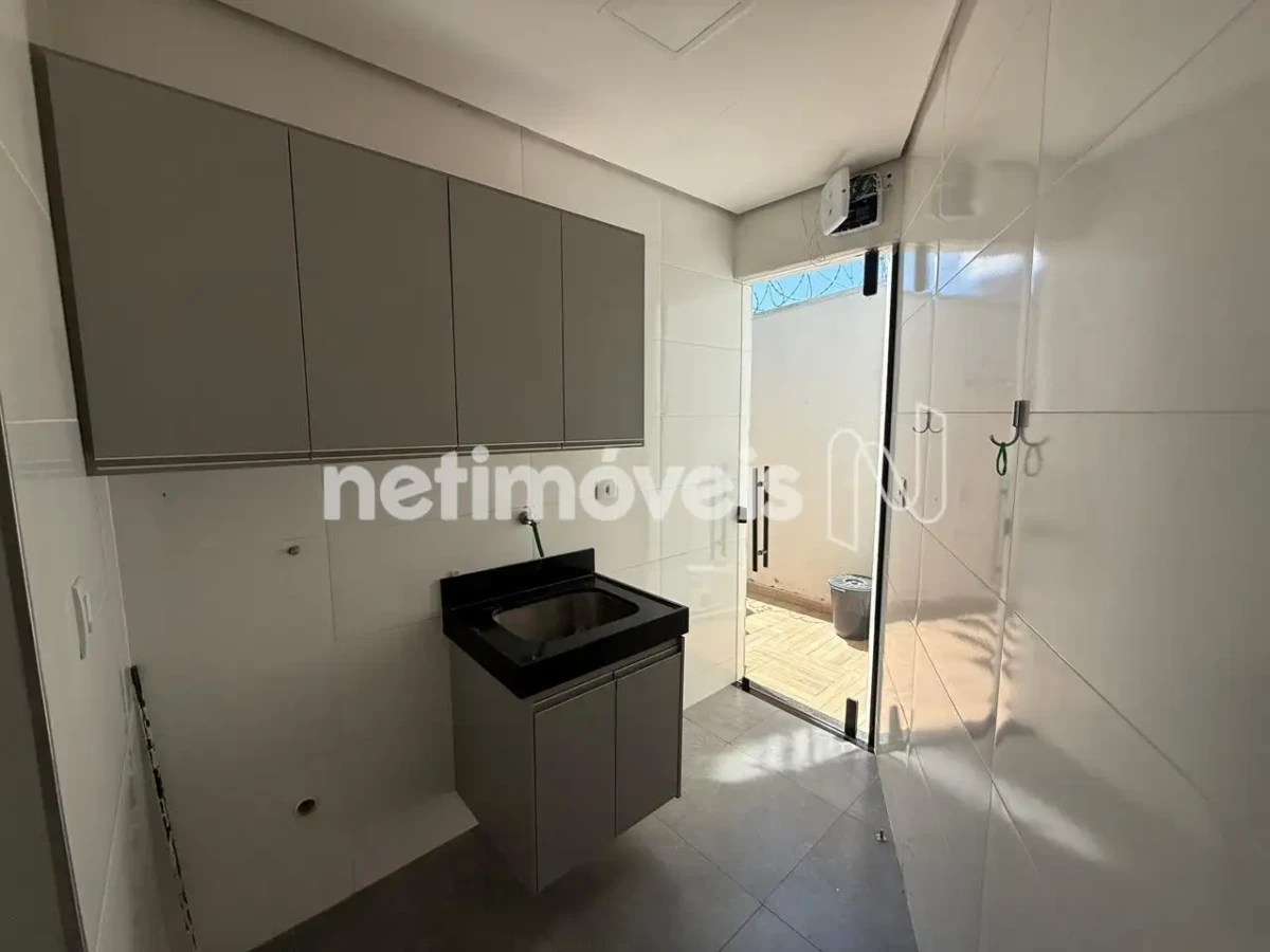Casa para Venda com 3 quartos no bairro Vila Santa Cruz
