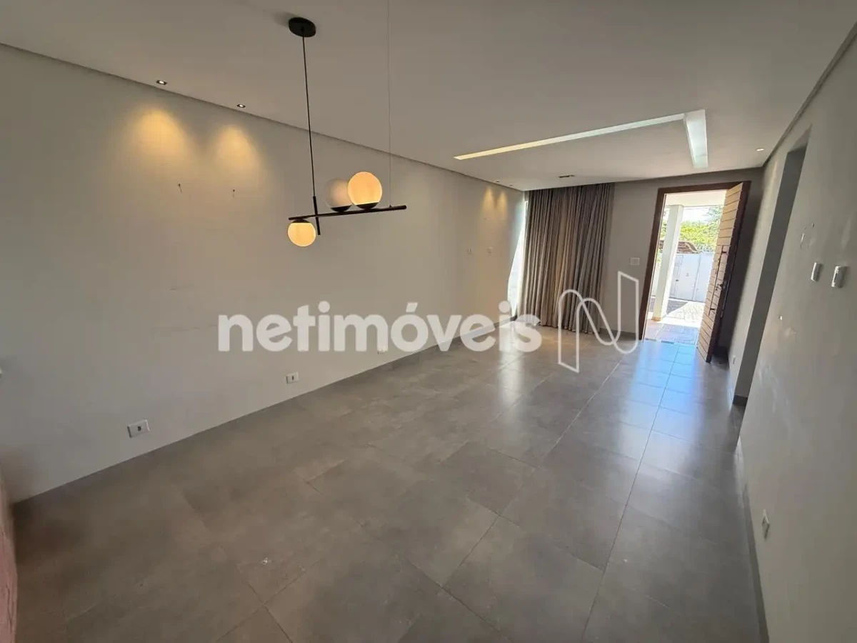 Casa para Venda com 3 quartos no bairro Vila Santa Cruz