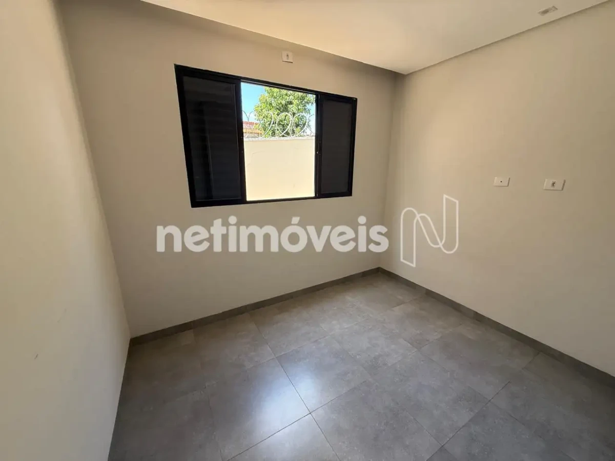 Casa para Venda com 3 quartos no bairro Vila Santa Cruz