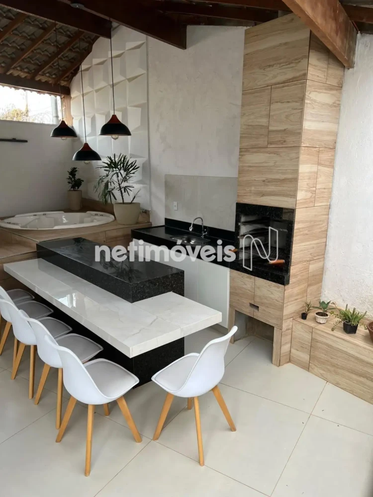 Casa em Condomínio para Venda com 3 quartos no bairro Belvedere