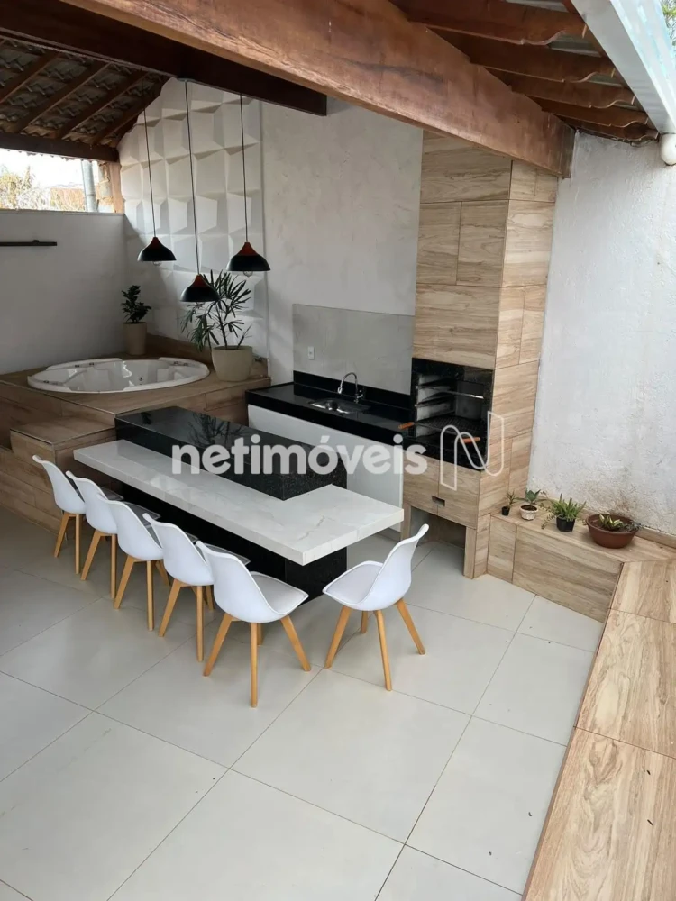 Casa em Condomínio para Venda com 3 quartos no bairro Belvedere