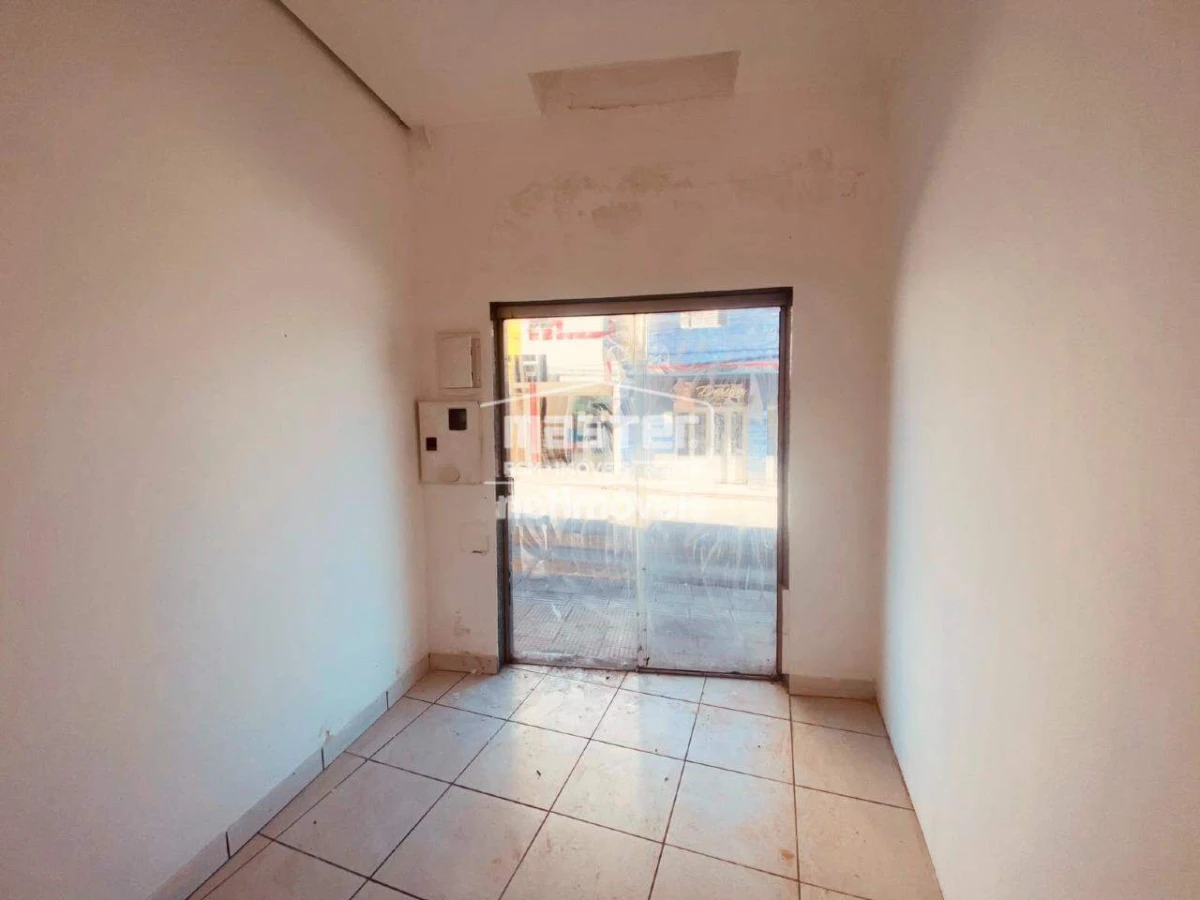 Ponto Comercial para Locação de área principal de 140,00 m² no bairro Centro