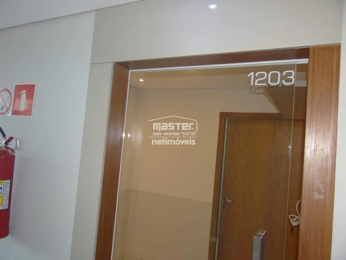 Sala para Locação de área principal de 37,00 m² no bairro Melo