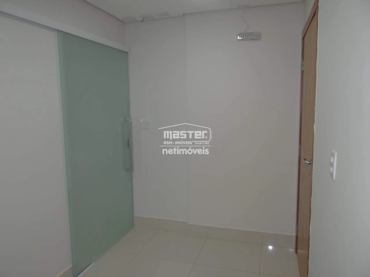 Sala para Locação de área principal de 37,00 m² no bairro Melo