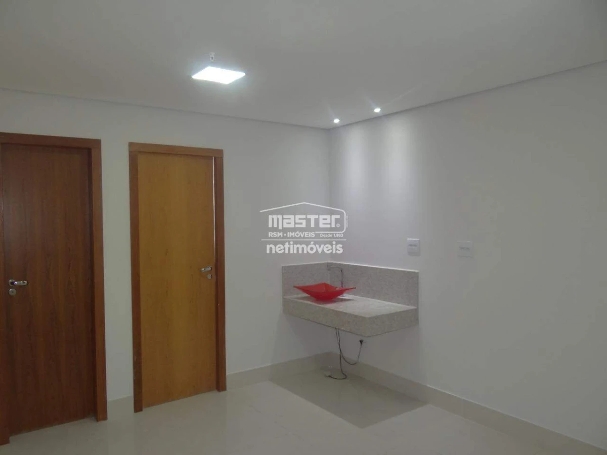 Sala para Locação de área principal de 37,00 m² no bairro Melo