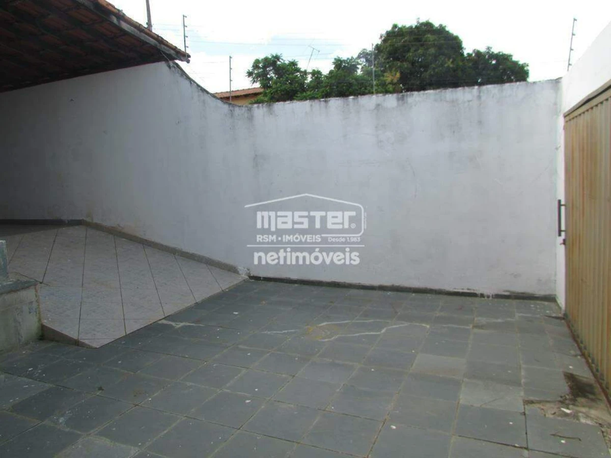 Casa para Locação com 3 quartos no bairro Santa Rita II