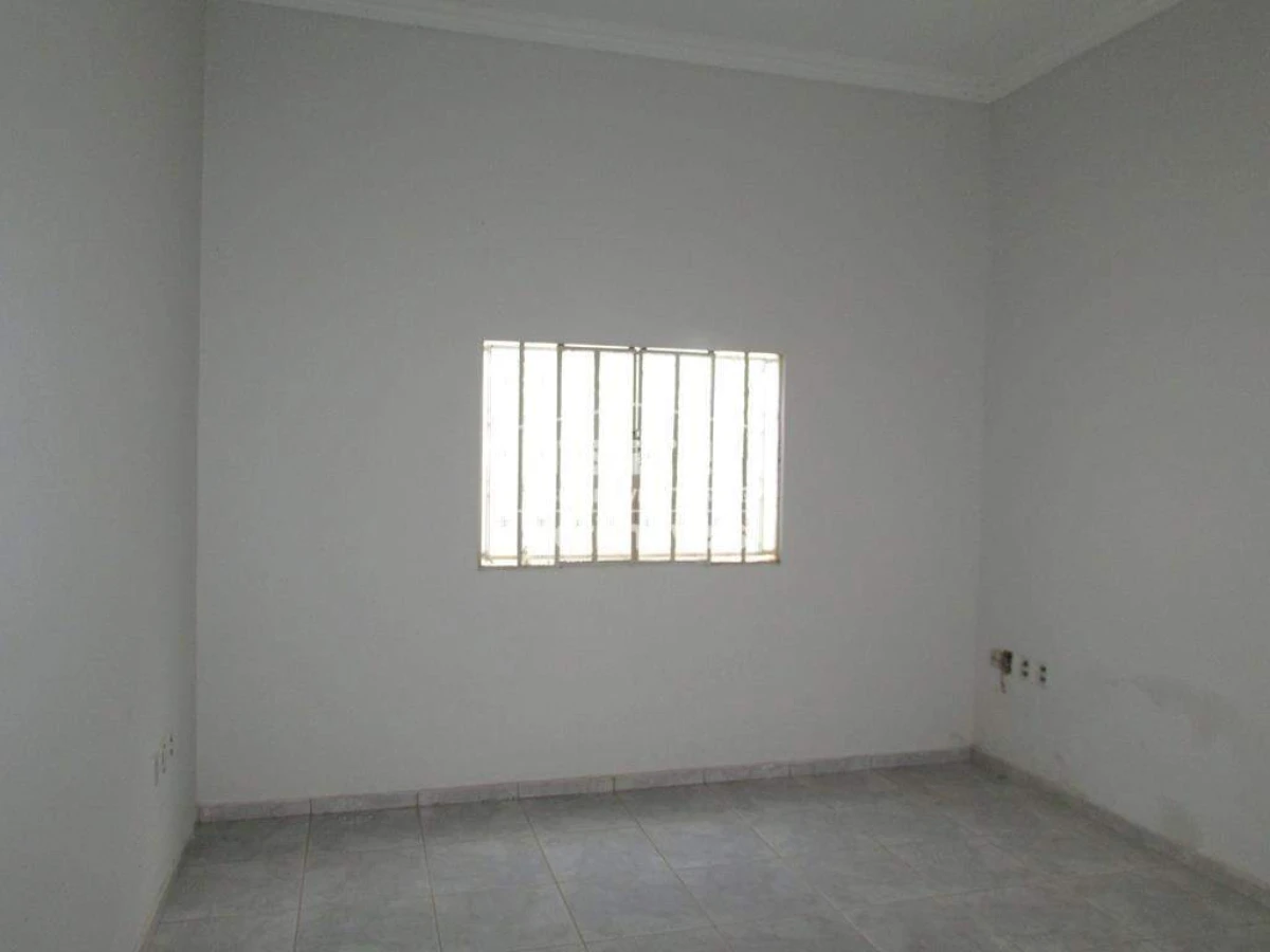 Casa para Locação com 3 quartos no bairro Santa Rita II