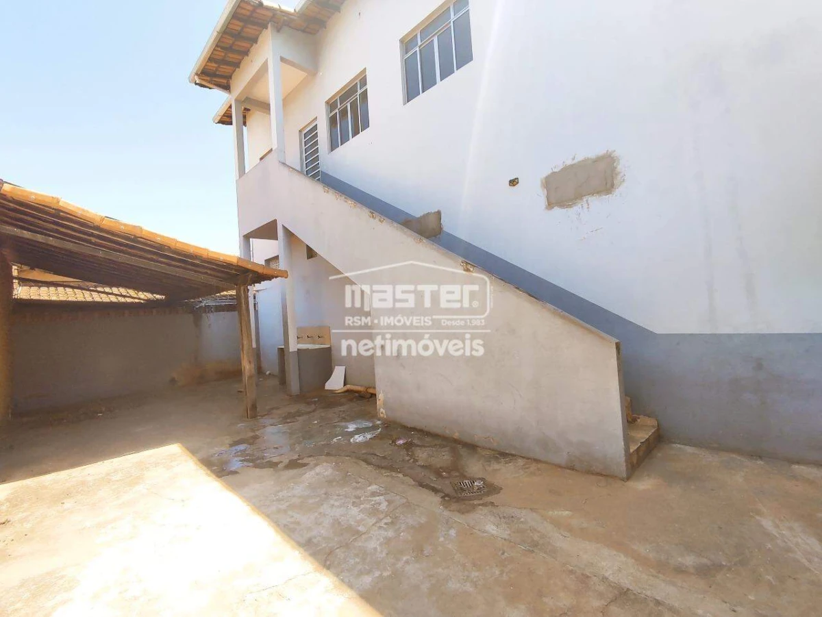 Casa para Locação com 3 quartos no bairro São Judas Tadeu