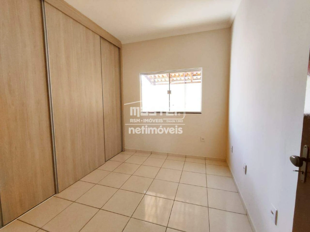 Casa para Locação com 3 quartos no bairro Doutor Antônio Pimenta