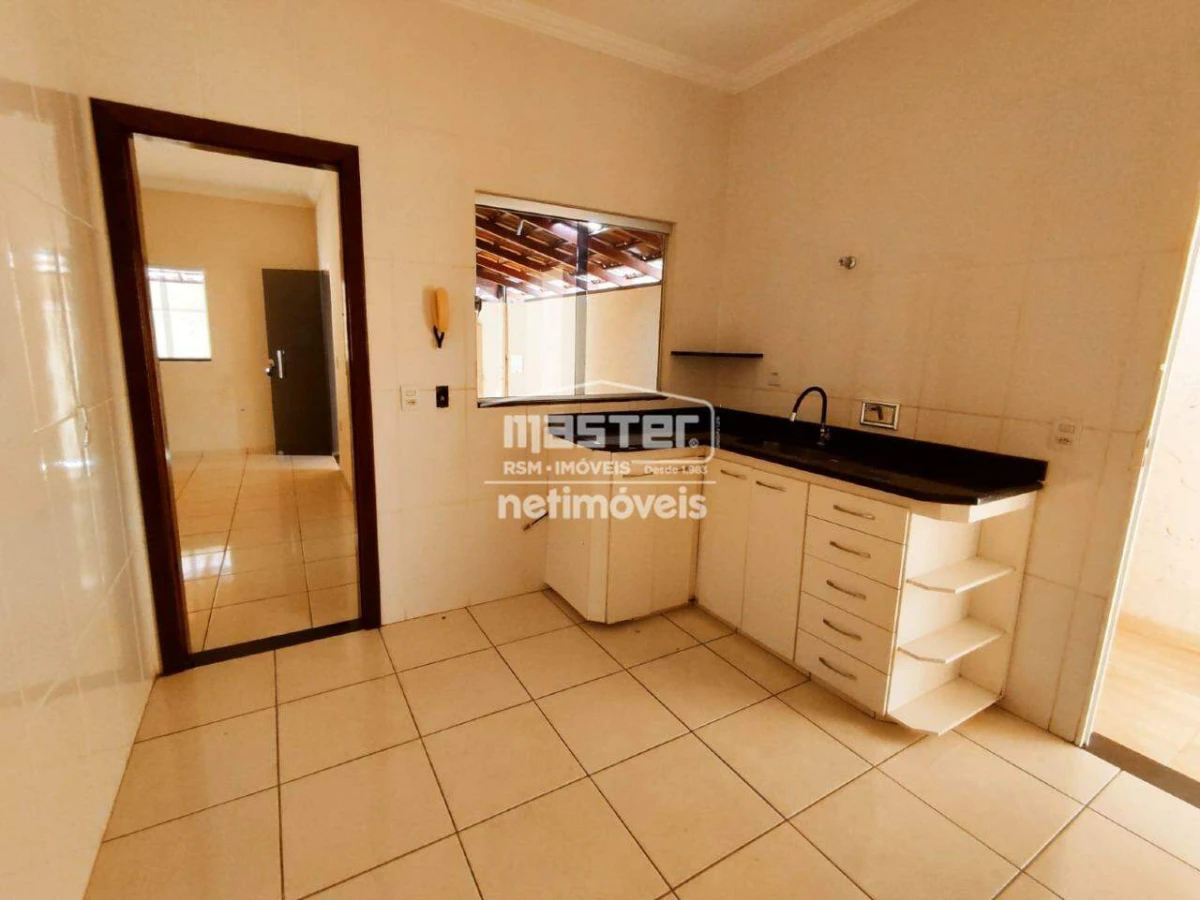 Casa para Locação com 3 quartos no bairro Doutor Antônio Pimenta