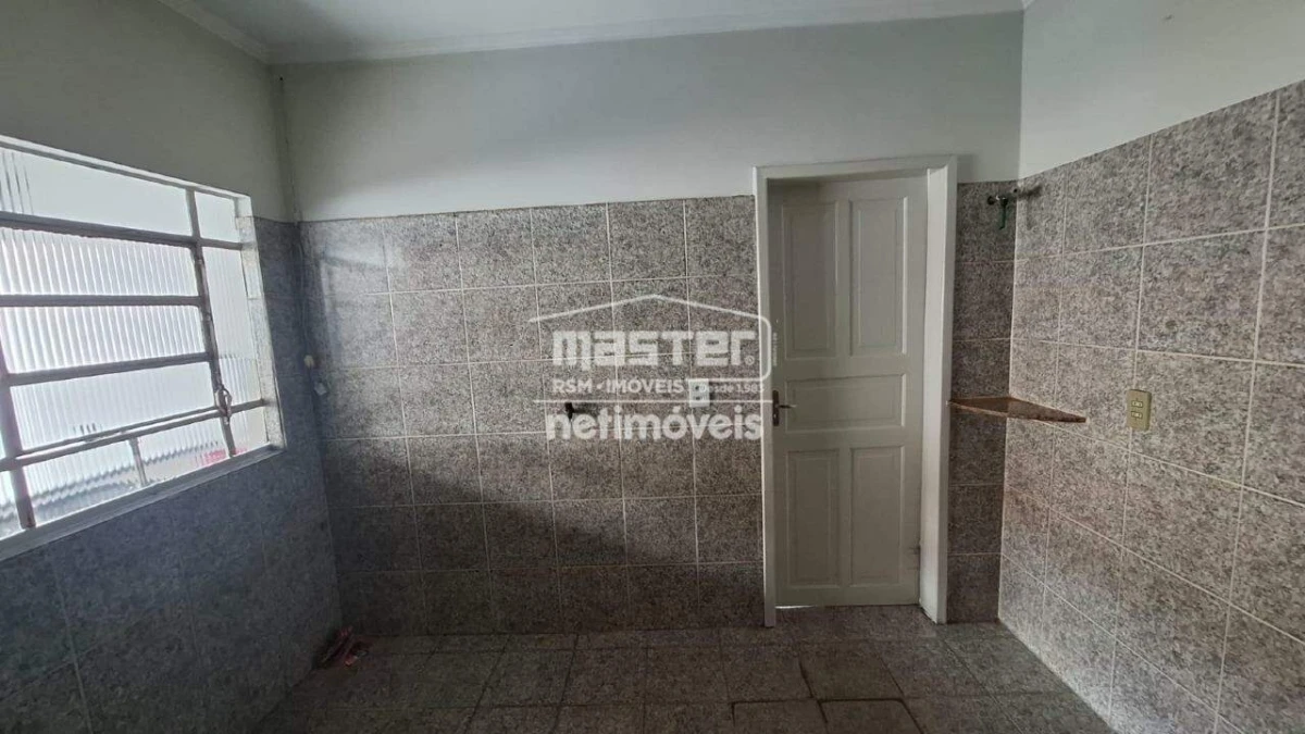 Casa para Locação com 3 quartos no bairro Lourdes