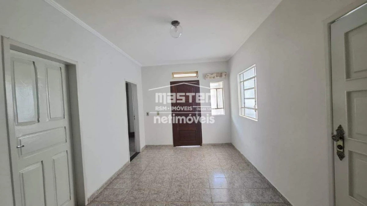 Casa para Locação com 3 quartos no bairro Lourdes