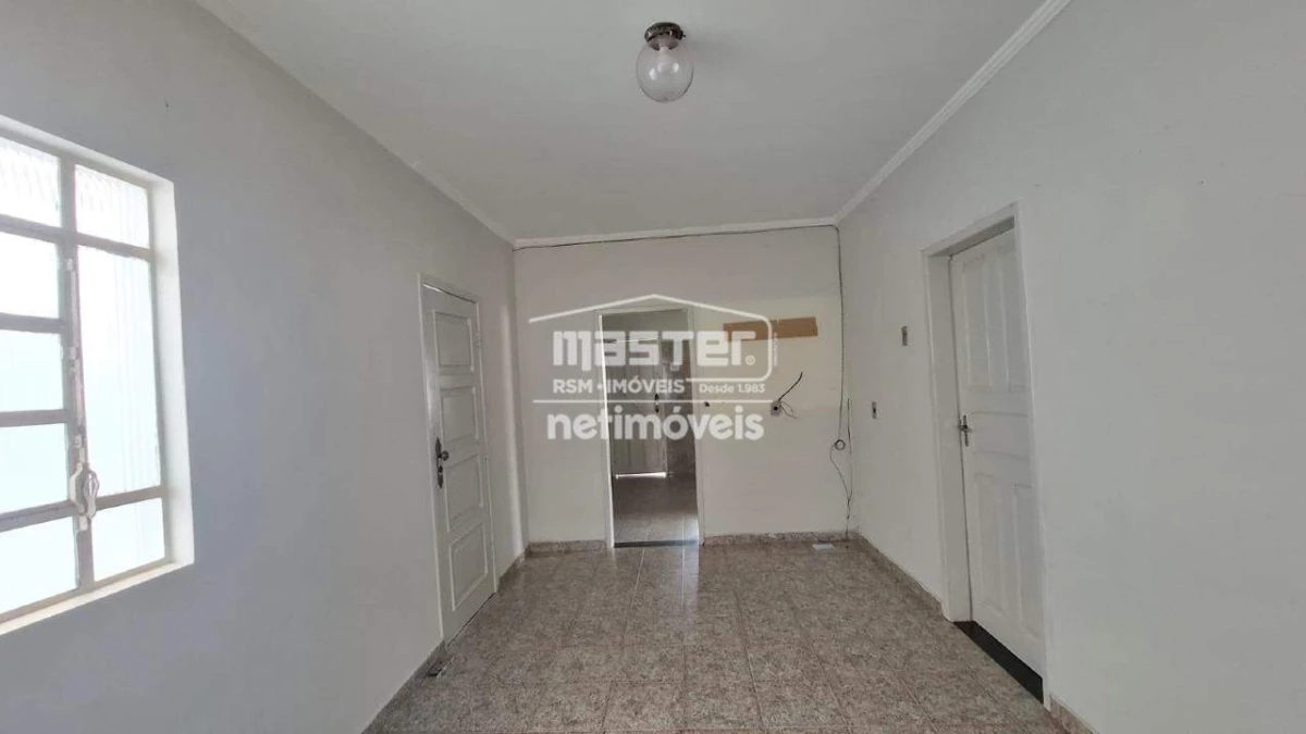Casa para Locação com 3 quartos no bairro Lourdes
