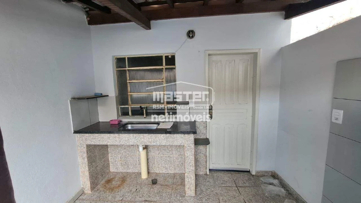 Casa para Locação com 3 quartos no bairro Lourdes